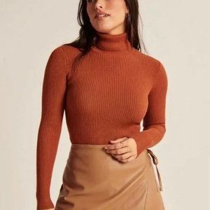 Abercrombie & Fitch Slim Turtleneck Sweater